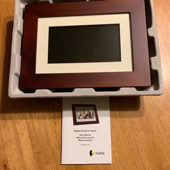 LED digital picture frame - Picture 2 of 3